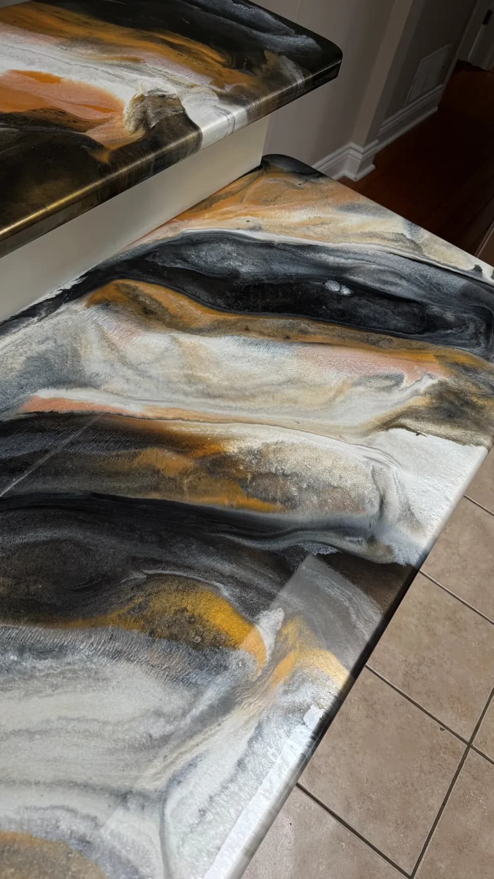 Marble-effect countertop, a countertops project by Lunex