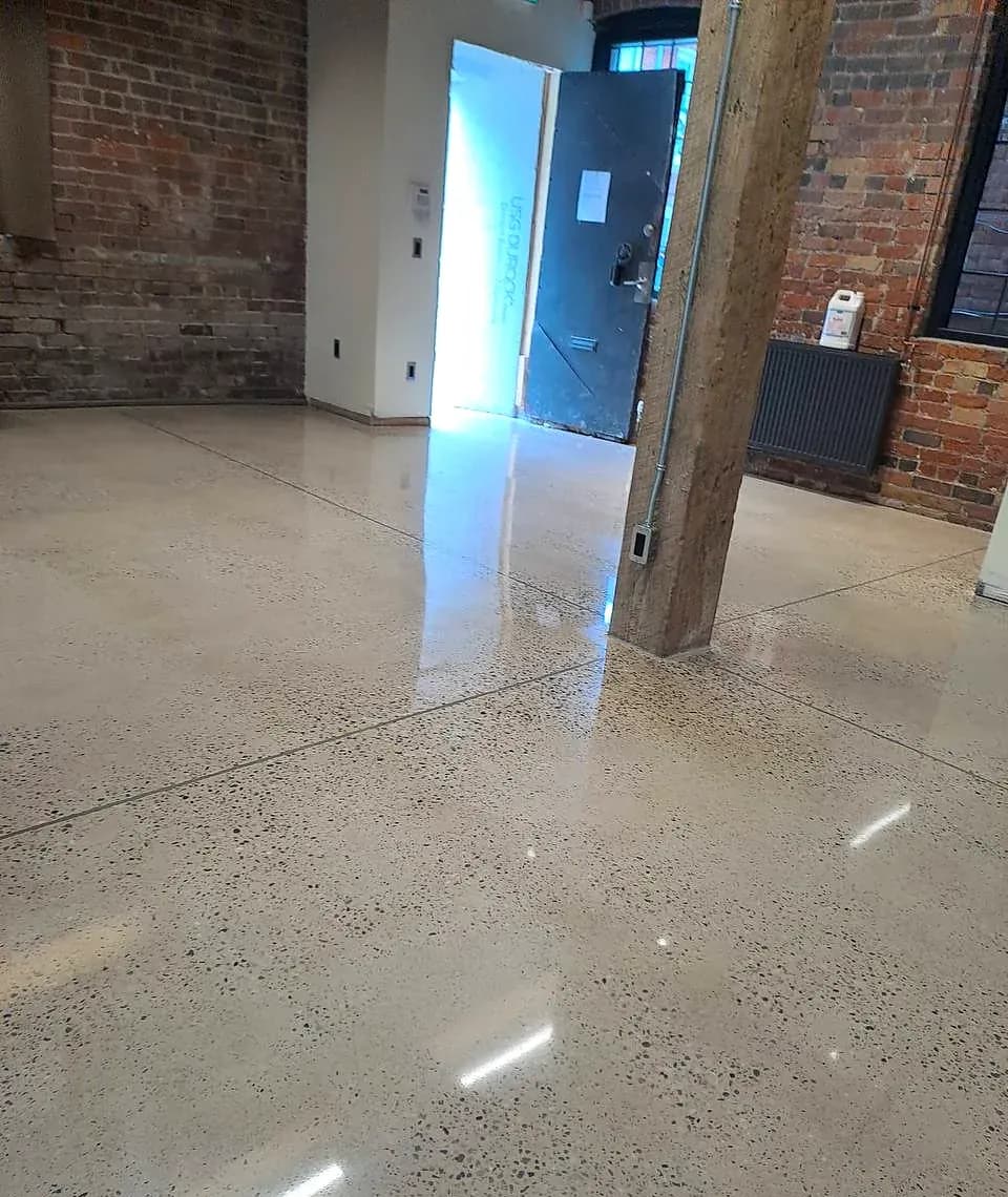Polished concrete & brick, a polished project by Lunex