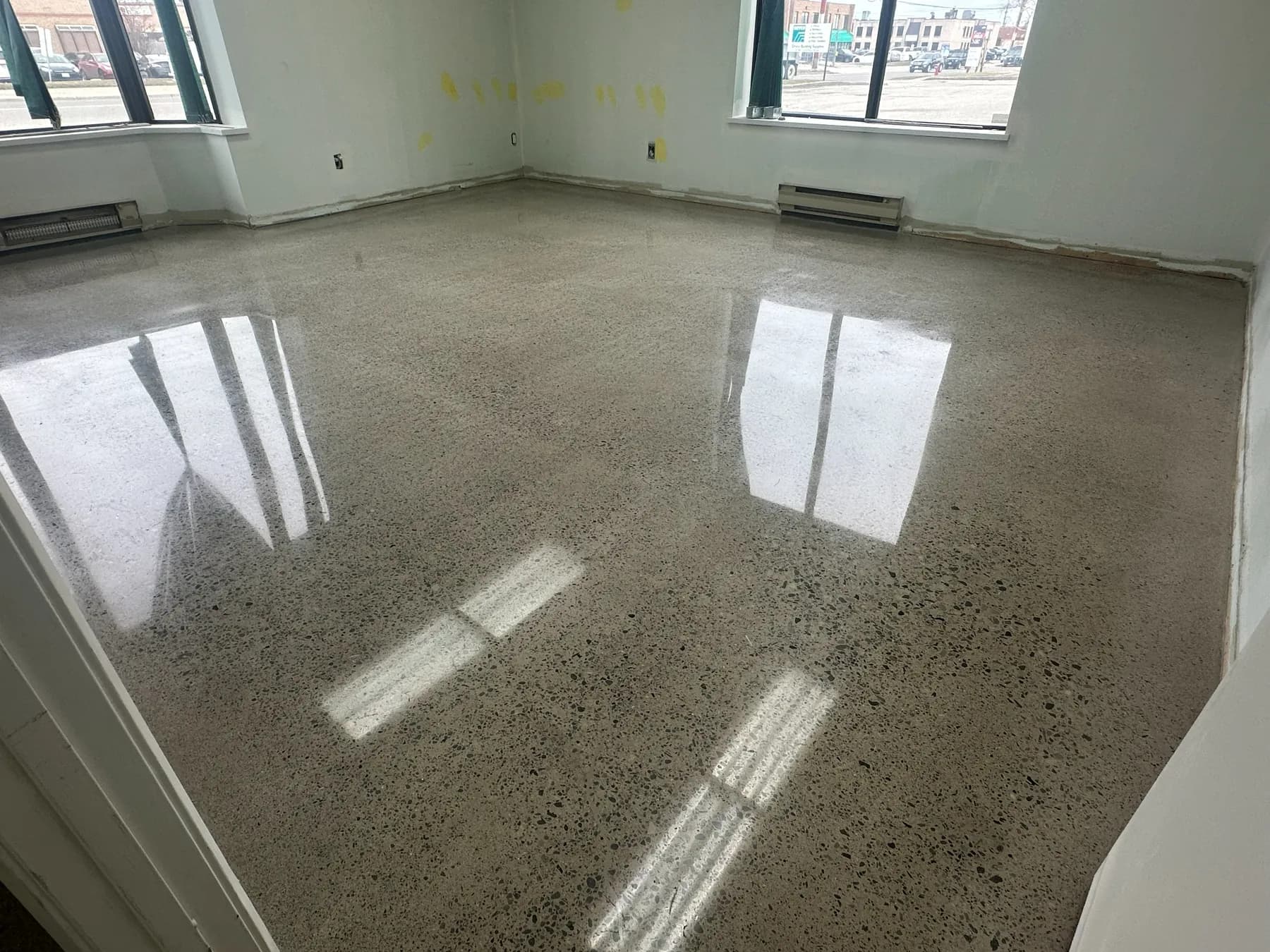 Polished concrete, bright interior, a polished project by Lunex
